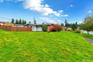5225 9th St, Tacoma WA  98406-2613 exterior