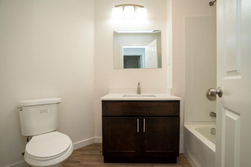 1324 Red Teal Dr, Newman CA  95360-1715 exterior