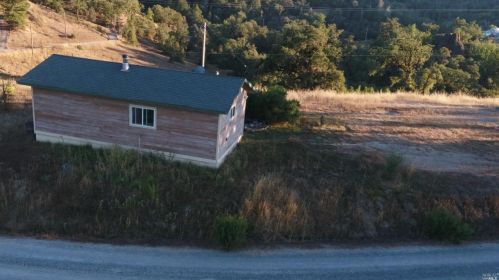 18801 Shafer Ranch Rd, Willits CA  95490-9642 exterior