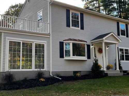 7 Adams Rd, Bloomfield, CT 06002-1101
