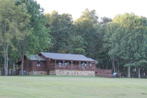 190 Hidden Valley Ln, Auburntown, TN 37016-6173