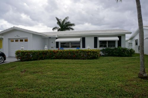 719 18th St, Boynton Beach, FL 33426-5450