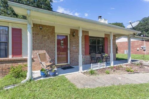 6625 Bellview Pines Rd, Pensacola, FL 32526-9093