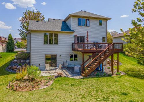 10461 Toledo Dr, Minneapolis, MN 55443-4501