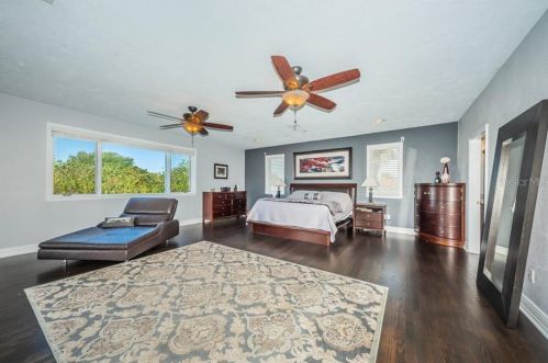 1999 Illinois Ave, Saint Petersburg FL  33703-3421 exterior