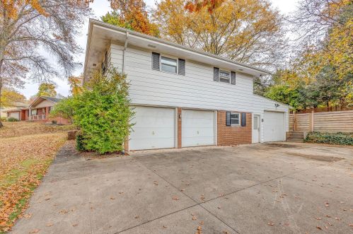 302 Teryl Dr, Mount Vernon OH  43050-2938 exterior