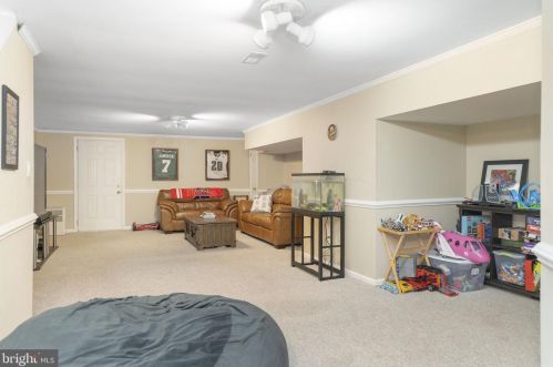 405 Franklin Ct, Collegeville PA  19426-2246 exterior