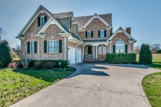 102 Waycross Dr, Shelbyville, TN 37160-9280