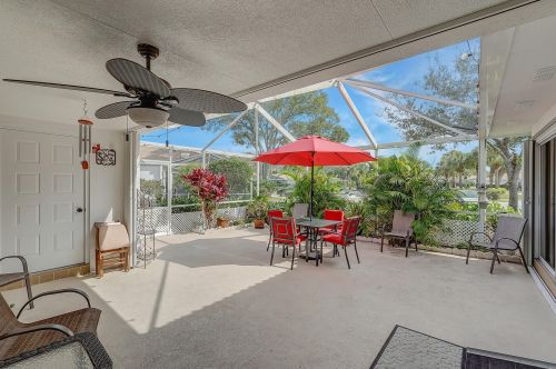 10102 Chapman Oak Ct, West Palm Beach, FL 33410-3276