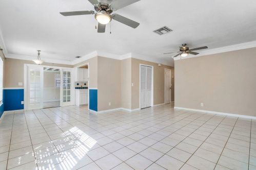4863 Lincoln Rd, Delray Beach, FL 33445-3816