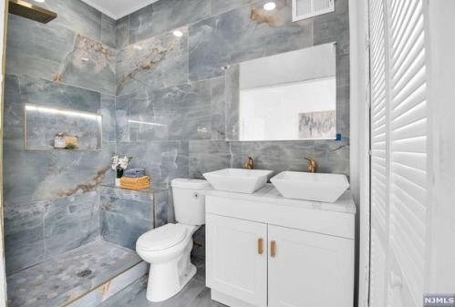 1084 Grove St, Irvington NJ  07111-4123 exterior