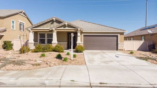3609 Emerald Ln, Lancaster, CA 93535-6282