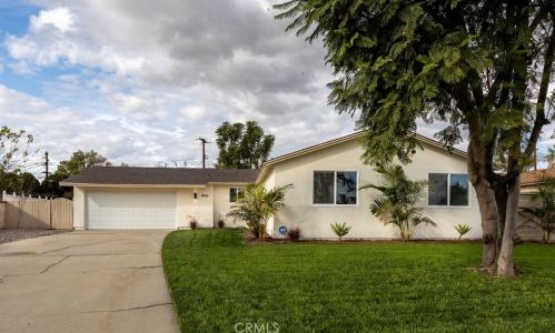 8935 Patrero St, Riverside CA  92503-2732 exterior