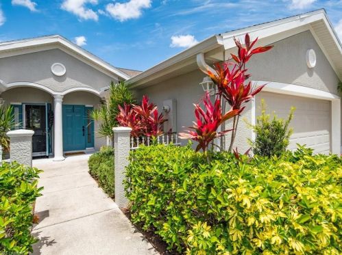 6196 Mandalay Cir, Naples FL  34112-1908 exterior