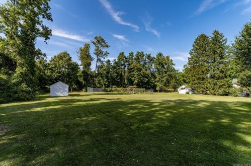 381 Cornwall Hill Rd, Patterson NY  12563-2539 exterior