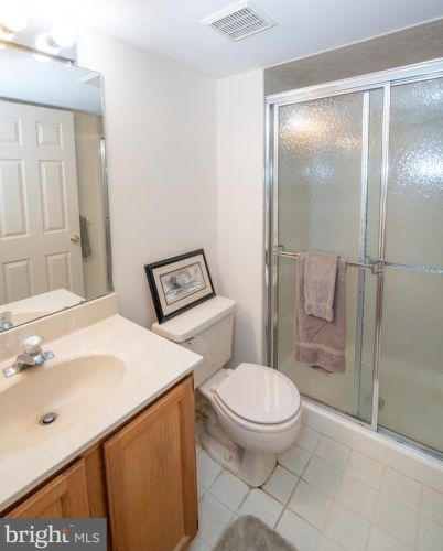 344 Independence Dr, Southampton PA  18966-2729 exterior