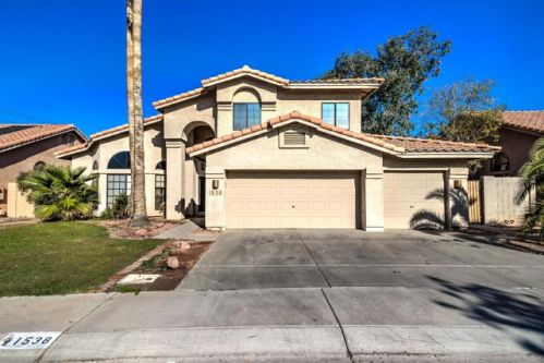 1538 Devon Dr, Gilbert, AZ 85233-7827