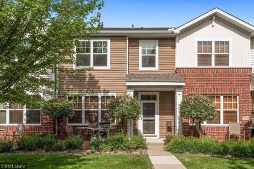 9514 Scott Ln, Minneapolis, MN 55443-5100