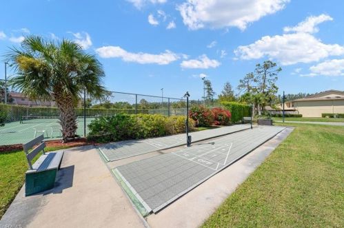 170 Turtle Lake Ct, Naples FL  34105-5563 exterior