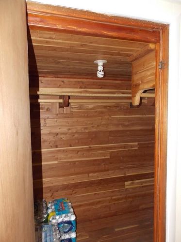 9 Woodlawn Ave, North Providence RI  02904-3710 exterior