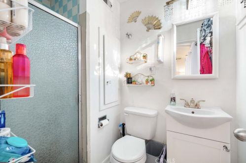 1035 Avenue, Lancaster CA exterior