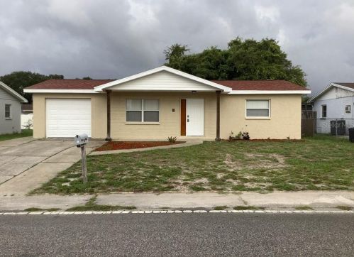 9737 Morehead Ln, Port Richey FL  34668-4233 exterior