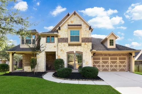 15 Golden Orchard Pl, Magnolia, TX 77354-3353