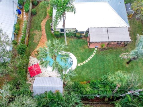 2666 10th Ave, Vero Beach FL  32960-5052 exterior