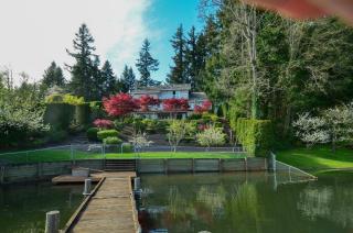 6327 Shady Ln, Olympia, WA 98503-3464
