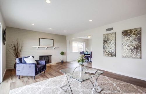 6738 Dennison St, San Diego CA 92122-2431 exterior