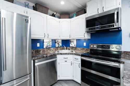 2 Frontage Pt, Killingly, CT