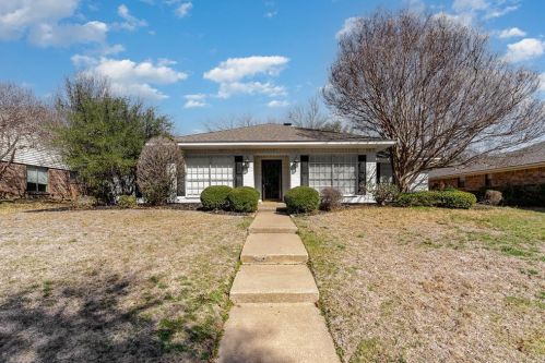 3221 Rockbrook Dr, Plano TX  75074-4626 exterior