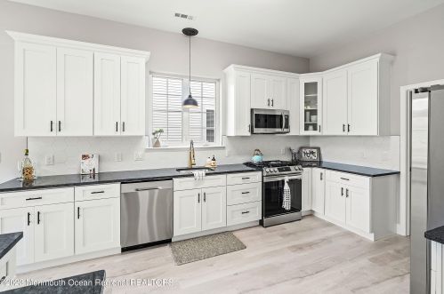 58 Baltusrol Dr, Jackson Twp NJ  08527-4012 exterior