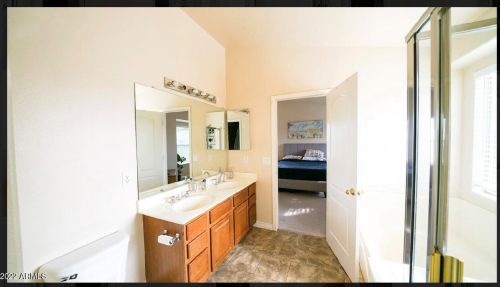 491 Cathy Dr, Gilbert AZ 85296-3641 exterior