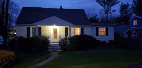 51 Schoolhouse Ln, Poughkeepsie, NY 12603-4907
