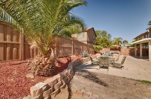 19515 Palomar St, Lake Elsinore CA  92530-6393 exterior