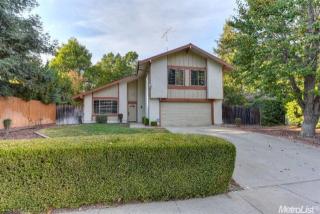 9207 Vancouver Dr, Sacramento CA  exterior