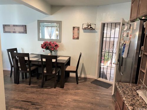 5931 Orange Ave, Long Beach CA  90805-3553 exterior