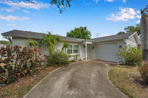 8544 Green St, Port Richey, FL 34668-6039