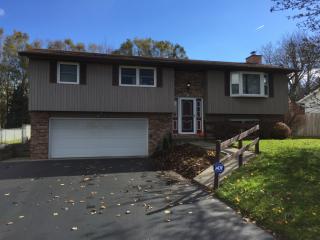 5 Meadowcrest Dr, Batavia, NY 14020-2955