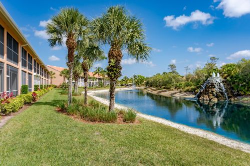 6750 Beach Resort Dr, Naples FL  34114-7582 exterior