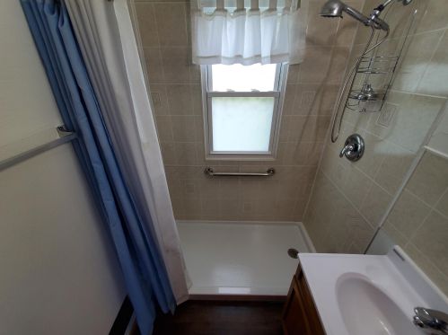 5680 60th St, Milwaukee WI  53218-2428 exterior