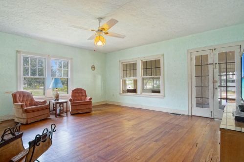 1835 18th St, Vero Beach, FL 32960-3583
