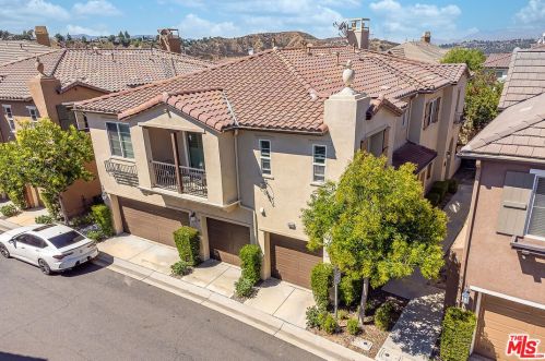 28473 Santa Rosa Ln, Santa Clarita CA  91350-3249 exterior