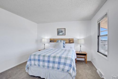 1045 Jaroso Dr, Pueblo CO 81007 exterior