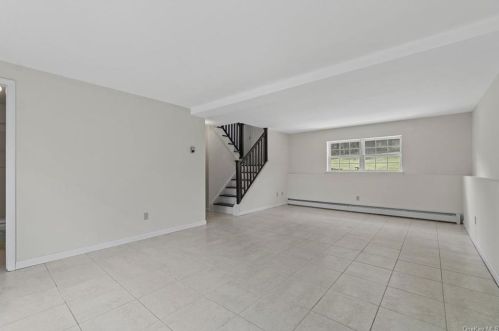 228 Monroe Ave, Monroe NY  10950-1243 exterior