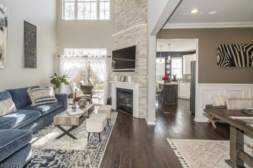 4 Stevens Ln, Martinsville NJ  08836-2249 exterior