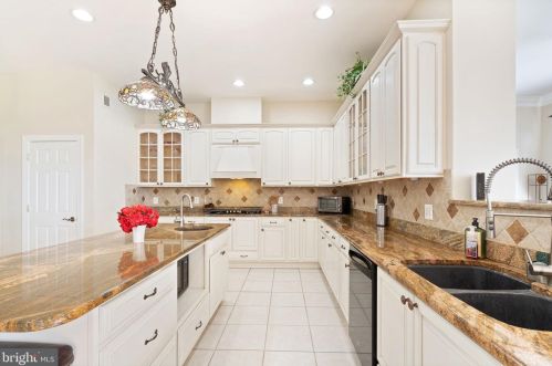 15840 Parnell Ct, Haymarket VA  20169-1667 exterior