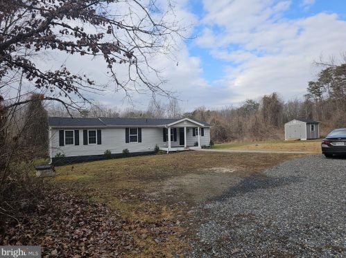 2407 Chopping Rd, Mineral, VA 23117-5116