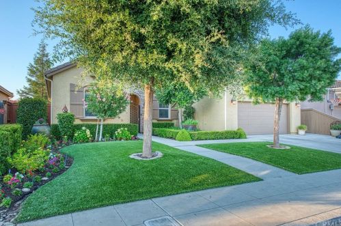 2574 Utah Ave, Fresno CA  93720-3977 exterior